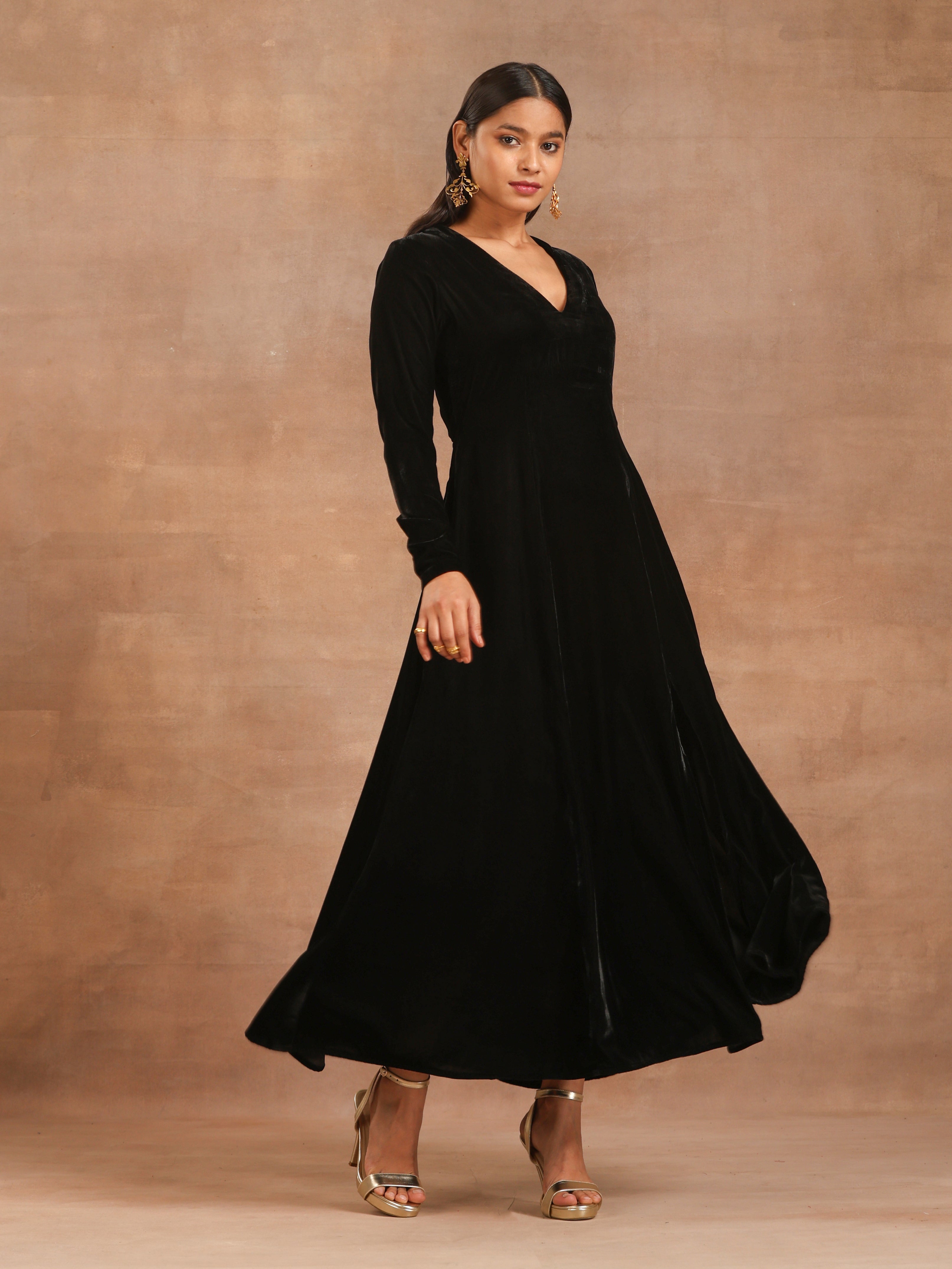 Black velvet dress with crystals embroidered neckline